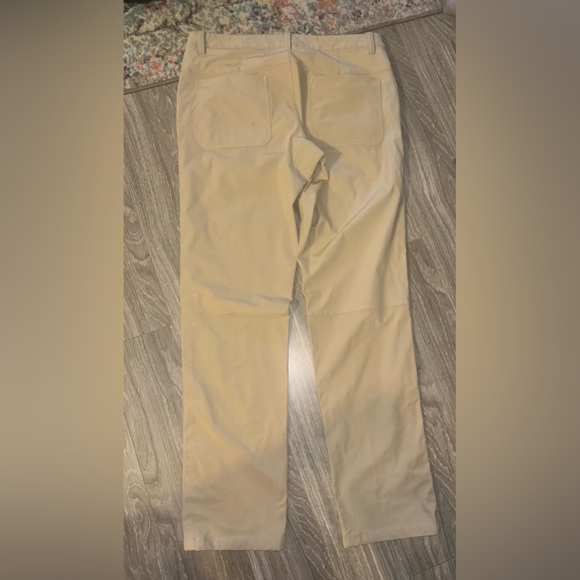 Men’s lululemon pants - Picture 2 of 3